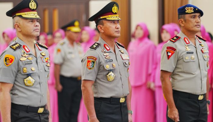 Di Penghujung Tahun 2025, Kapolri Pimpin Upacara Kenaikan Pangkat Wakapolda Kaltim Menjadi Irjen Pol