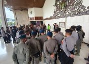 Kawal Aspirasi Rakyat, Batalyon B Pelopor Brimob Kaltim Amankan Aksi Aliansi GERAM di DPRD Kaltim