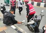 Respons Cepat Brimob Kaltim Tangani Kecelakaan di Jl. Jend. Sudirman Stal Kuda