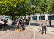 Satbrimob Polda Kaltim Distribusikan Bantuan Kapolri dan Bersihkan Fasilitas Pascabanjir di Lhokseumawe