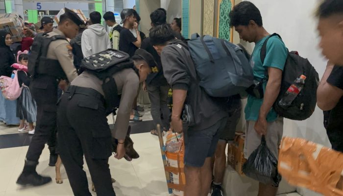 Patroli Polsatwa Polda Kaltim Perkuat Pengamanan di Pelabuhan Semayang Balikpapan
