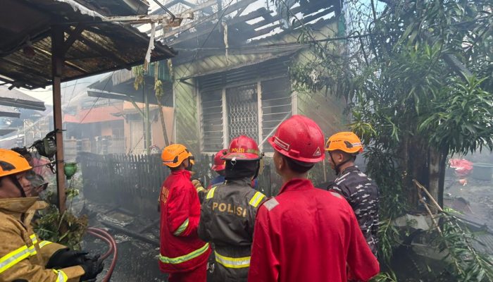 Kebakaran Sore Hari di Karang Jati, Empat Rumah Terdampak