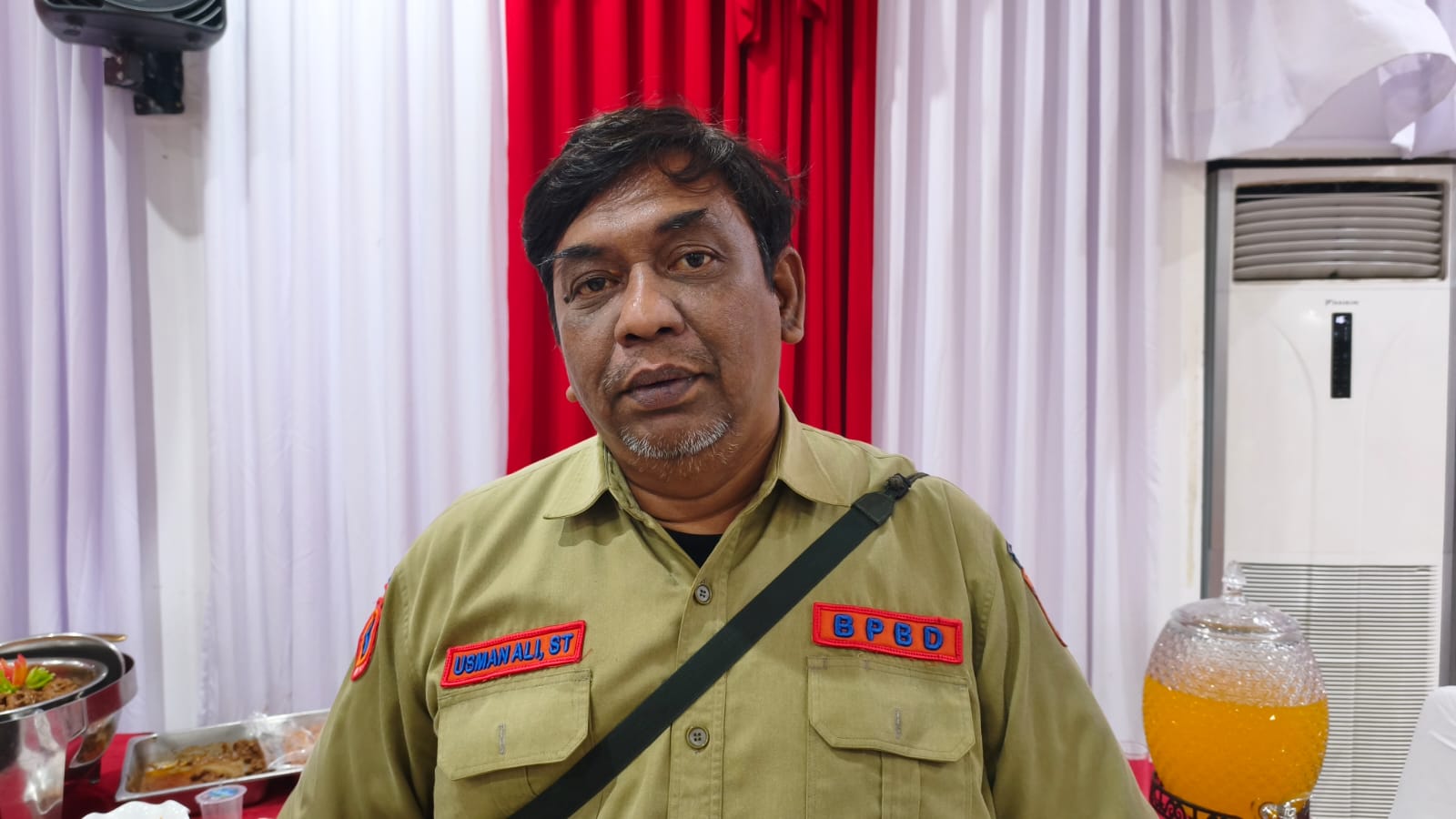 Kepala BPBD Balikpapan Usman Ali memberi keterangan terkait kesiapsiagaan menghadapi kekeringan dan kebakaran lahan