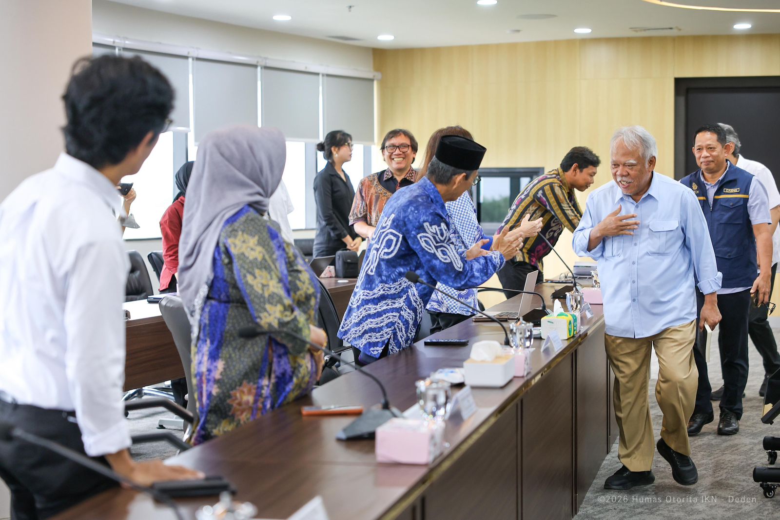 Kepala OIKN Basuki Hadimuljono menyambut kunjungan Universitas Gunadarma di kantor Otorita IKN