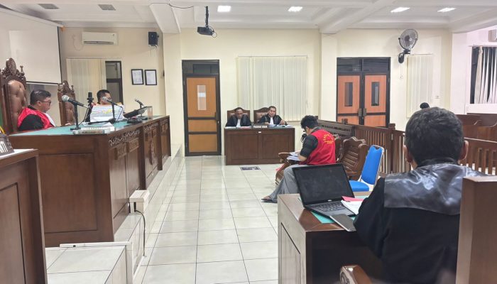 Catur Bantah Kendalikan Rekening di Sidang TPPU Balikpapan
