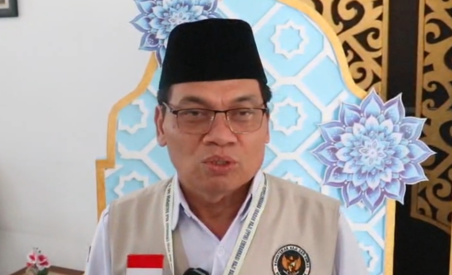 Ketua PPIH Embarkasi Balikpapan Mokhlis Hasan memberikan keterangan terkait jemaah haji asal Samarinda yang wafat di Madinah