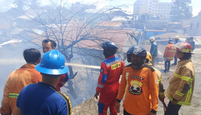 Tiga Rumah Hangus Terbakar di Klandasan Ulu Balikpapan
