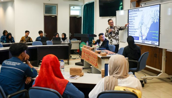 Troy Pantouw Bantah IKN Mangkrak dalam Seminar Nasional di Samarinda