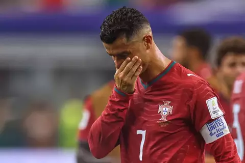 Cristiano Ronaldo tampak kecewa usai Portugal kalah 0-1 dari Spanyol pada babak 16 besar Piala Dunia 2026.