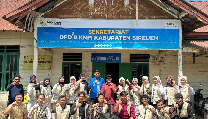 KKN 120 UIN Sunan Kalijaga dan KNPI Bireuen Genggam Tangan: Wujudkan Bank Sampah Mandiri dan Lahan Konservasi Berkelanjutan!