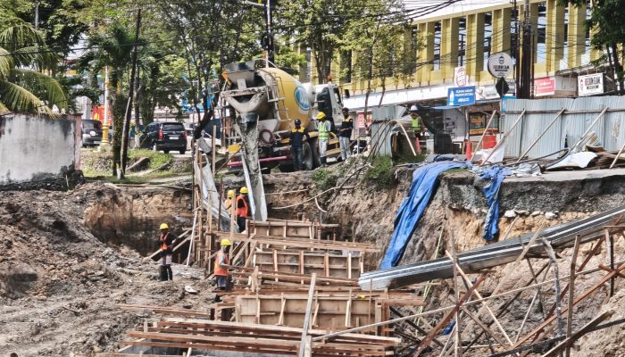 Bagus Susetyo Pastikan Perbaikan Jalan Longsor Syafrudin Yoes Sesuai Jadwal