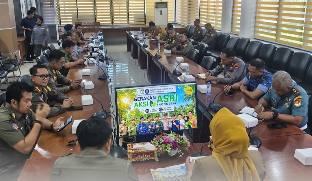 Rapat koordinasi persiapan Gerakan Indonesia ASRI di Balikpapan yang melibatkan OPD, TNI, Polri, dan instansi terkait.